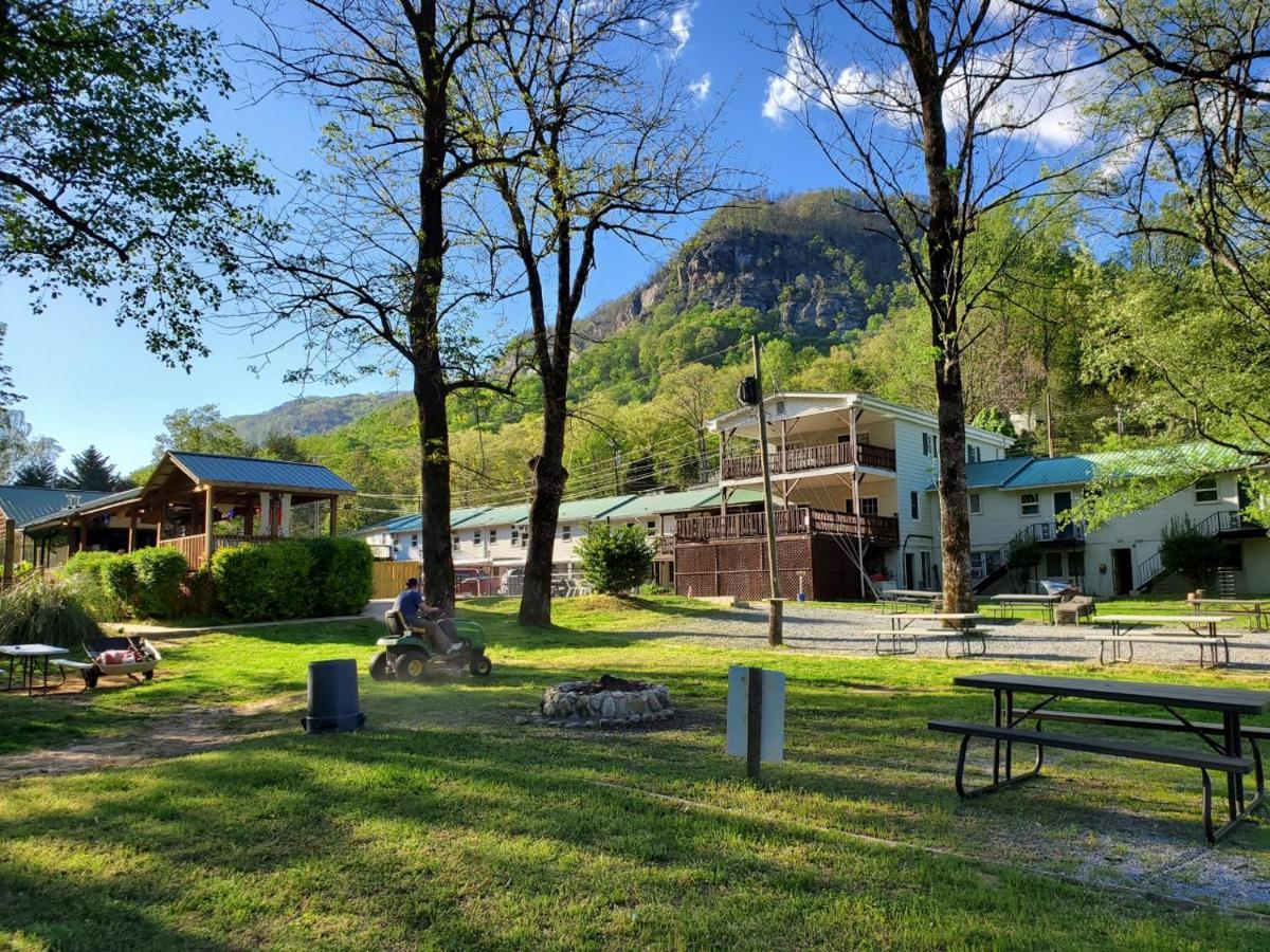 Geneva Hotel & Tiki Bar Чімні-Рок Екстер'єр фото